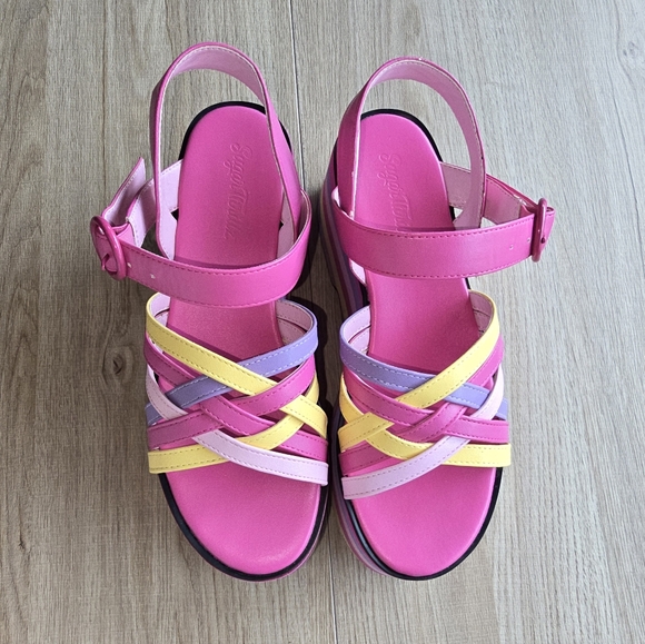 Sugar Thrillz Friends Are Forever Platforms Sandals Size 7M - Picture 3 of 11